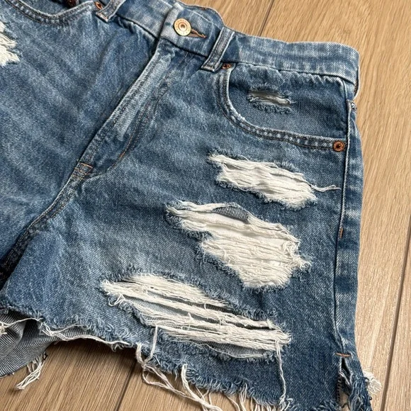 American Eagle Outfitters Blue Distressed Jean Shorts - Picture 5 of 10